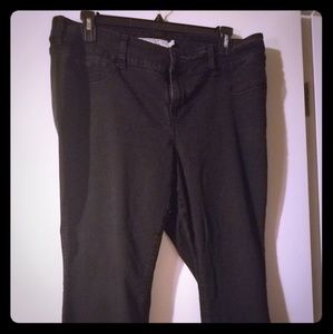 Black jegging jean